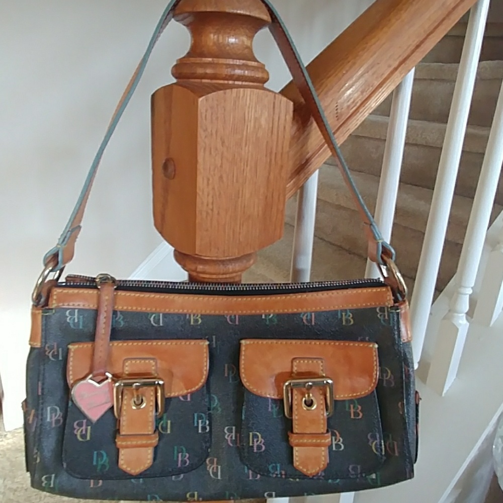 Dooney & Bourke signature purse